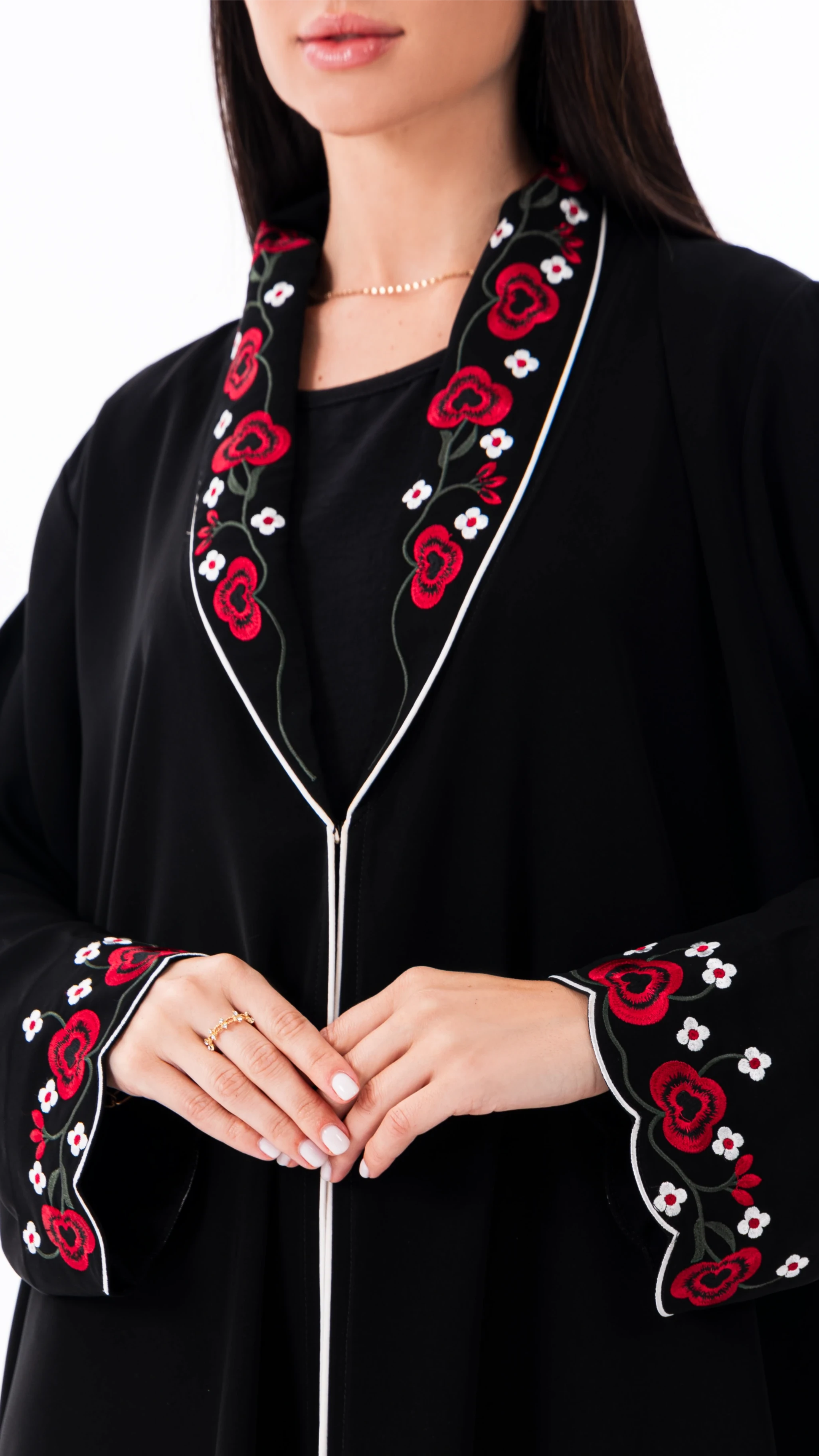 Floriana abaya in black