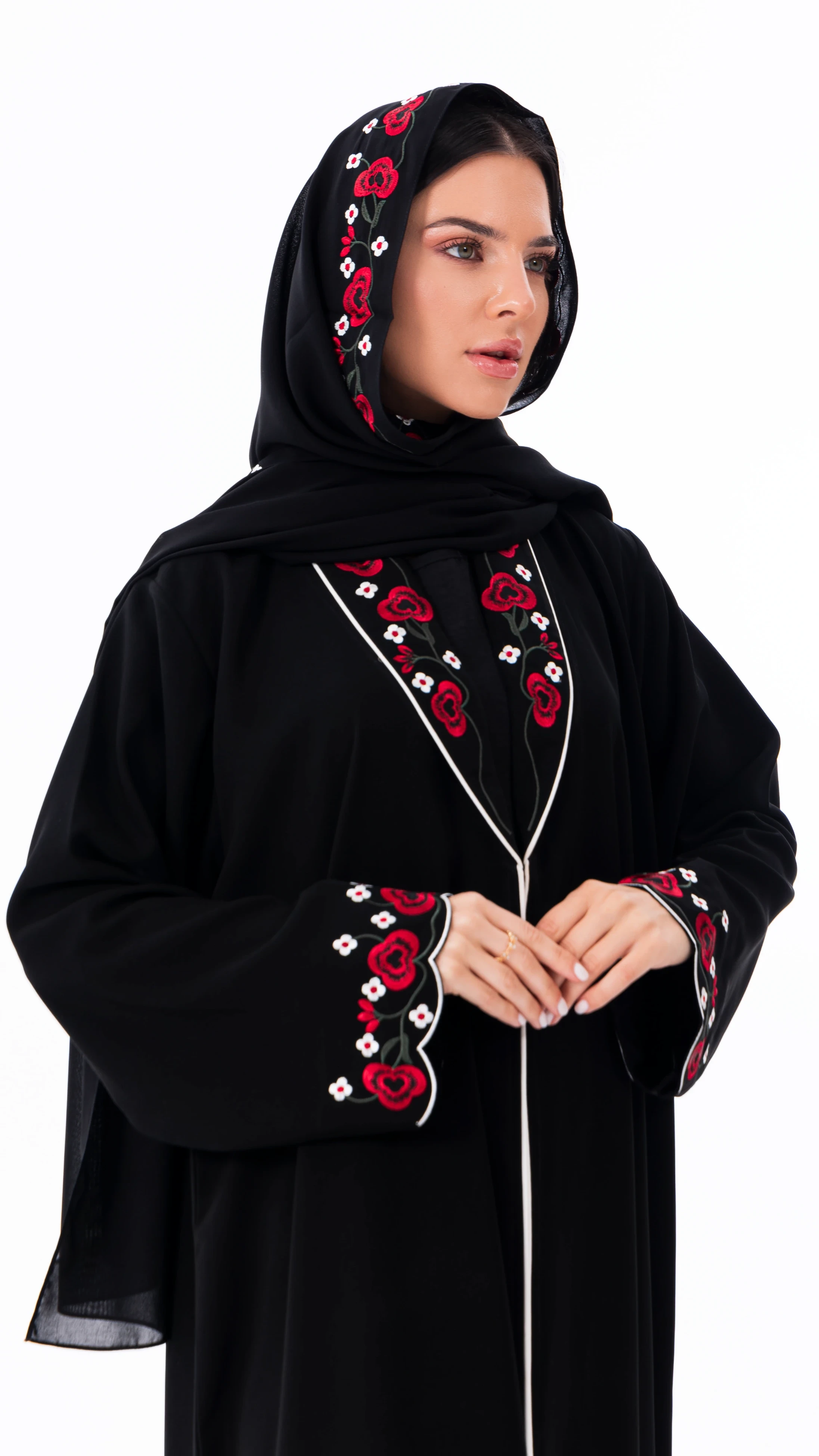 Floriana abaya in black