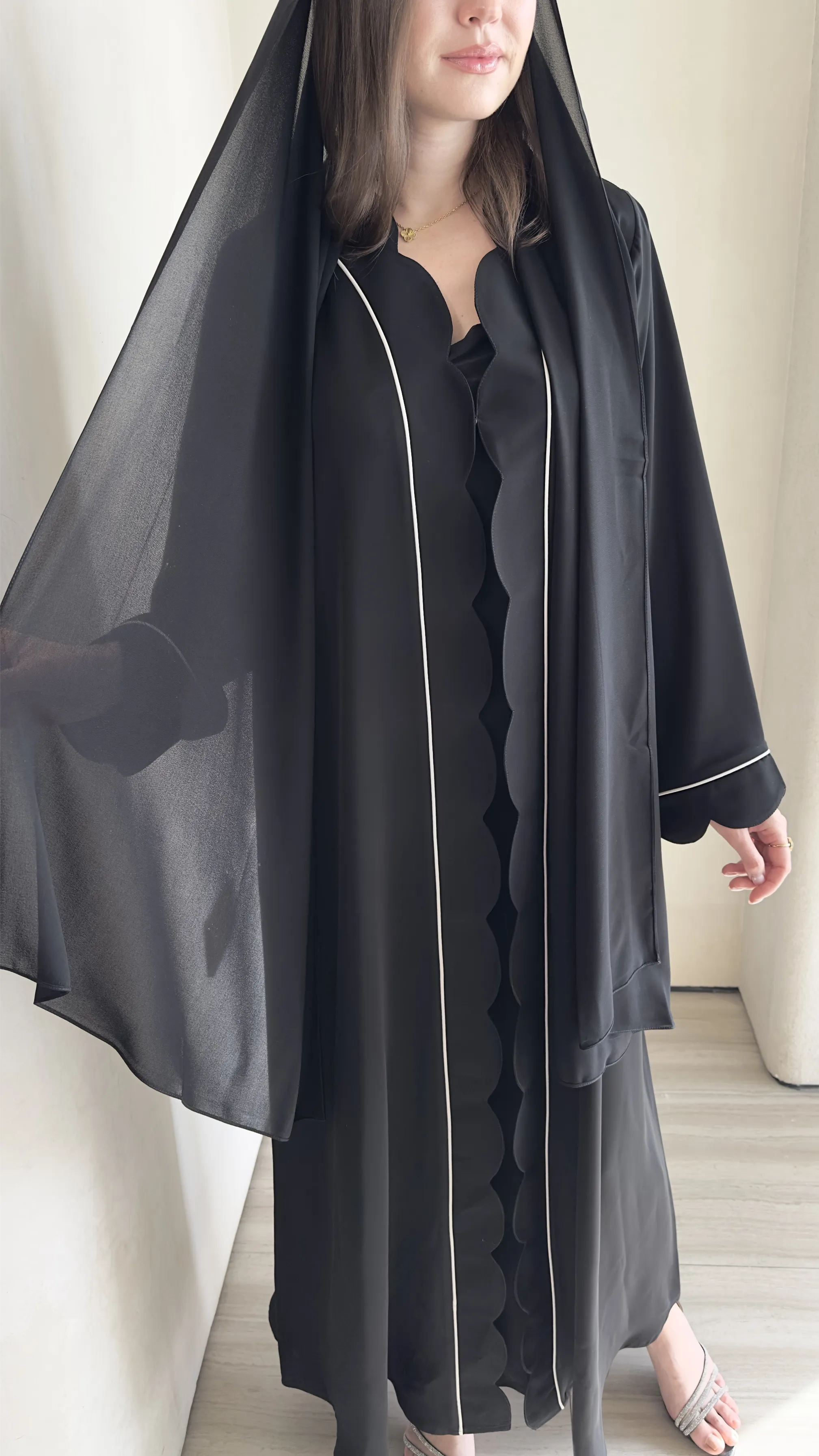 Curves Abaya - Black
