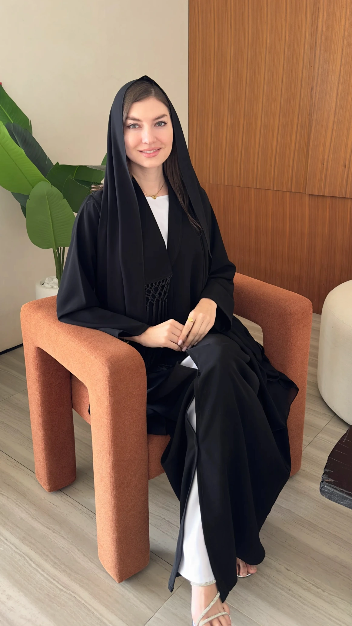Dana Abaya in Black